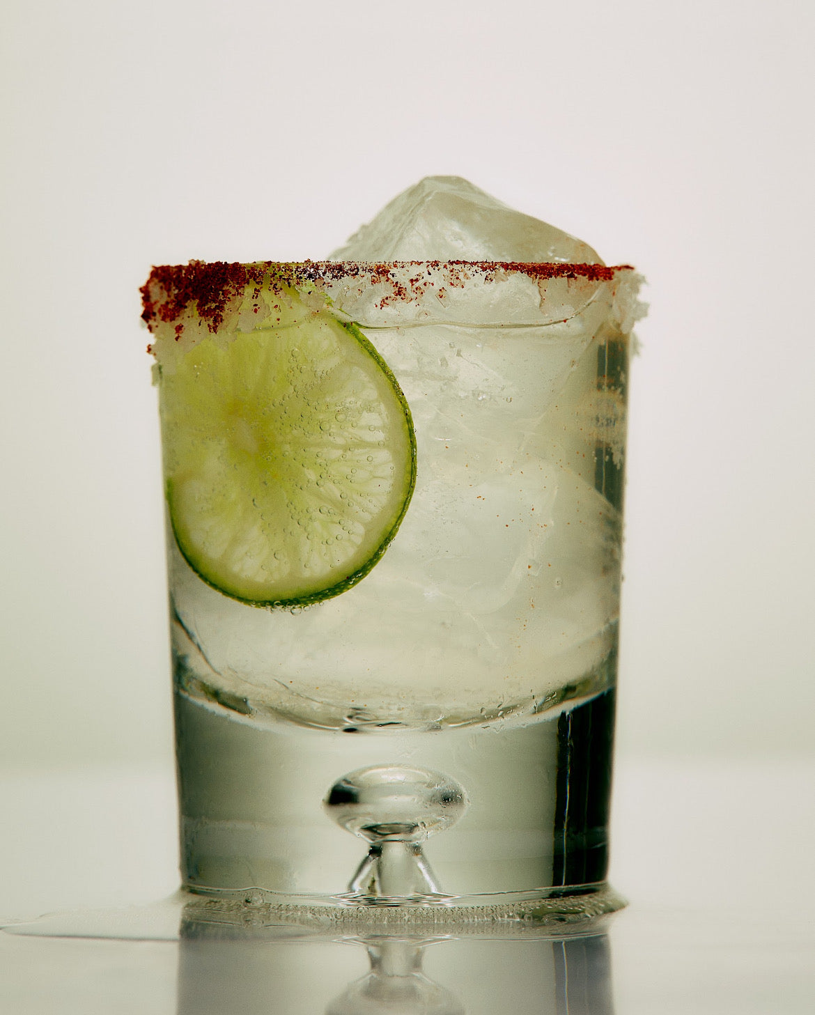 Aplos Non-alcoholic margarita with adaptogens