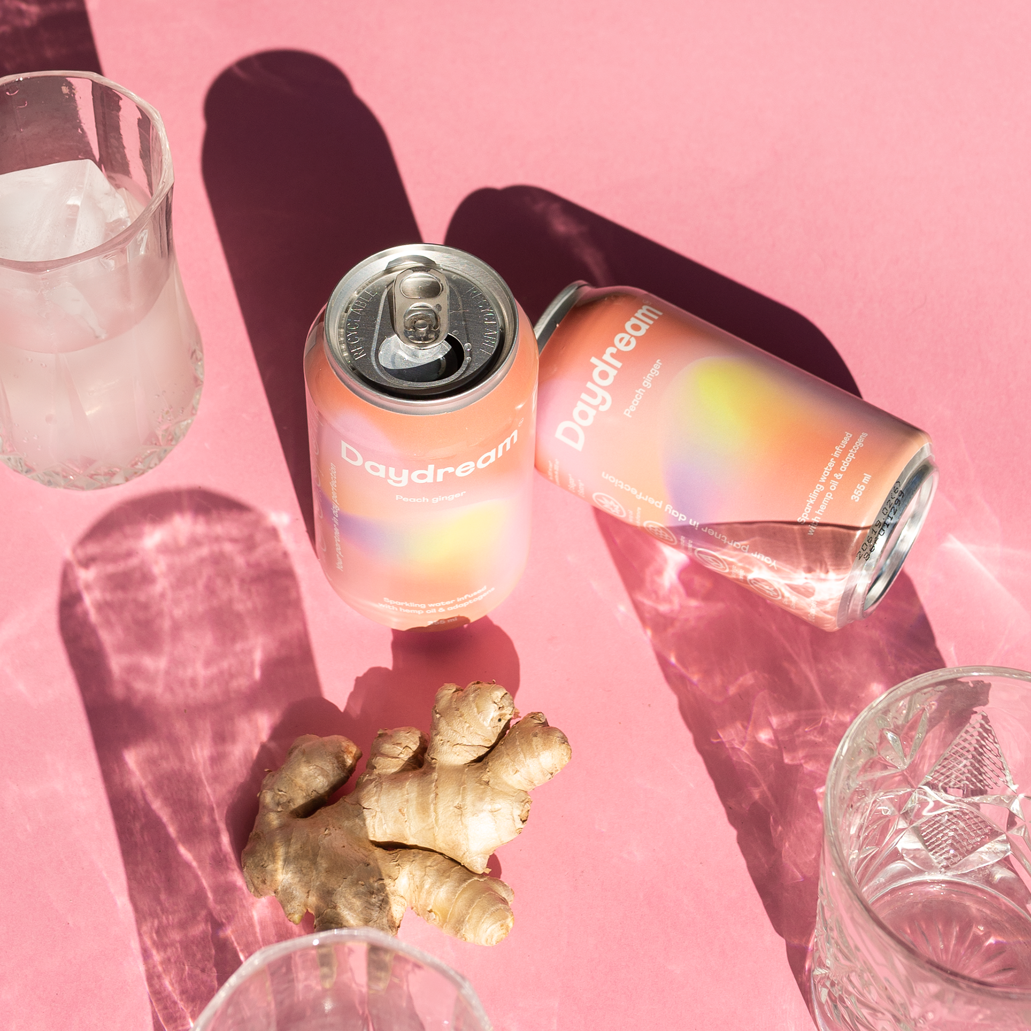 Daydream sparkling adaptogen drink designed to boost clarity and focus
